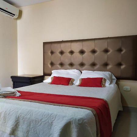 Hotel Plaza Colonial バジェドゥパル エクステリア 写真