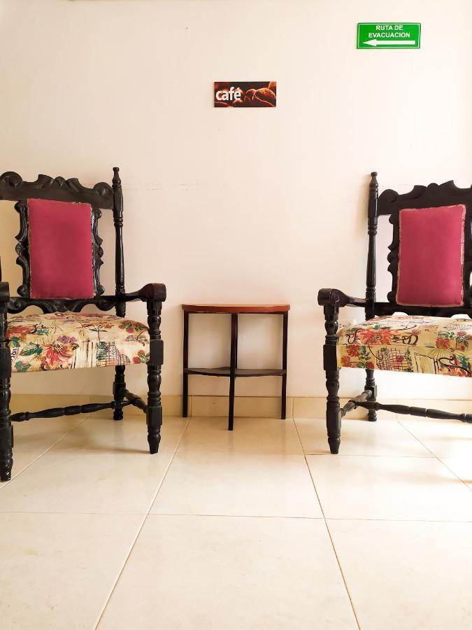 Hotel Plaza Colonial バジェドゥパル エクステリア 写真