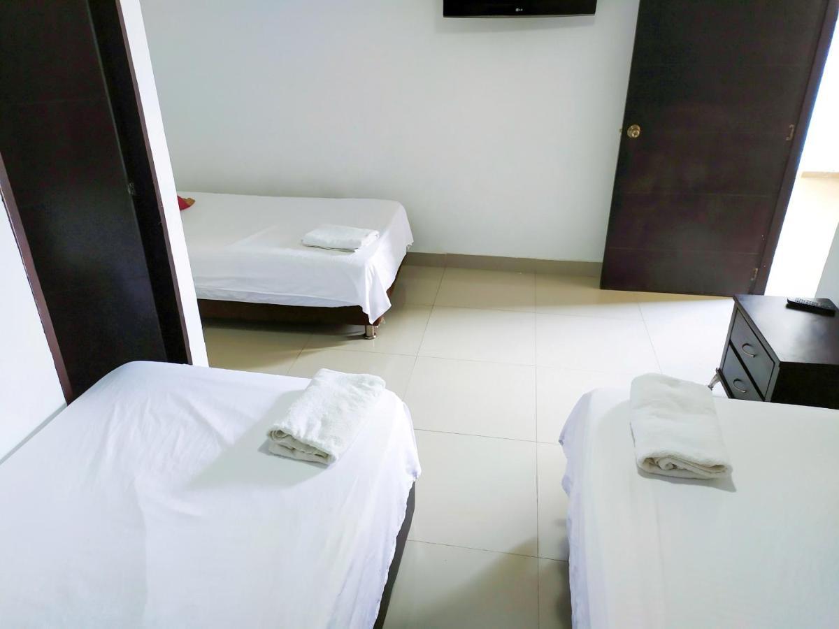 Hotel Plaza Colonial バジェドゥパル エクステリア 写真