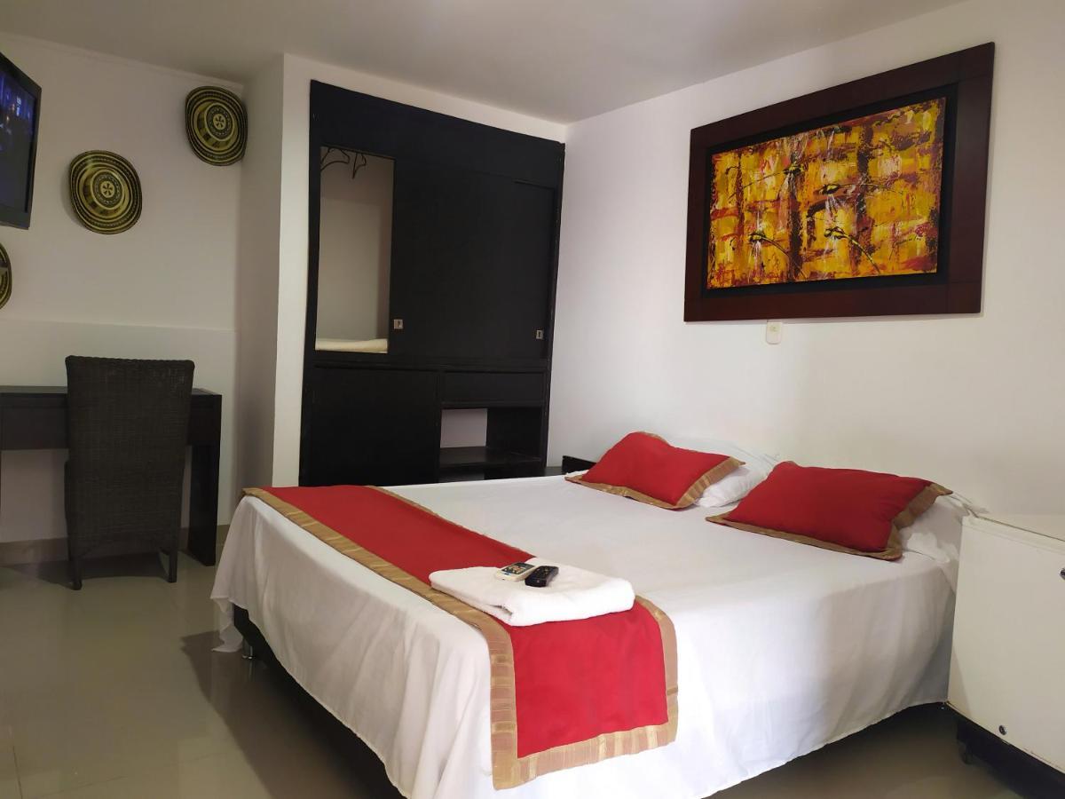 Hotel Plaza Colonial バジェドゥパル エクステリア 写真