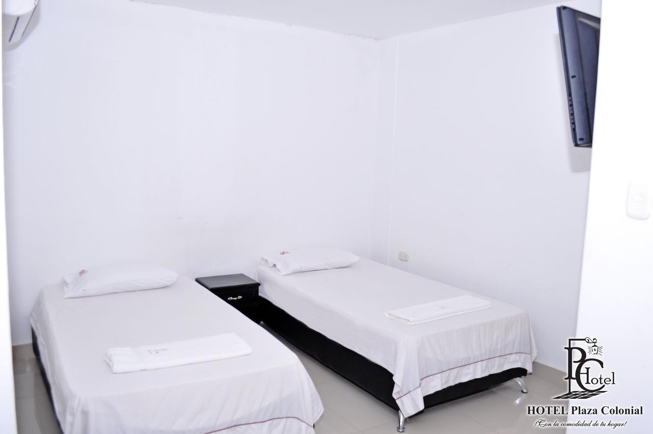 Hotel Plaza Colonial バジェドゥパル エクステリア 写真
